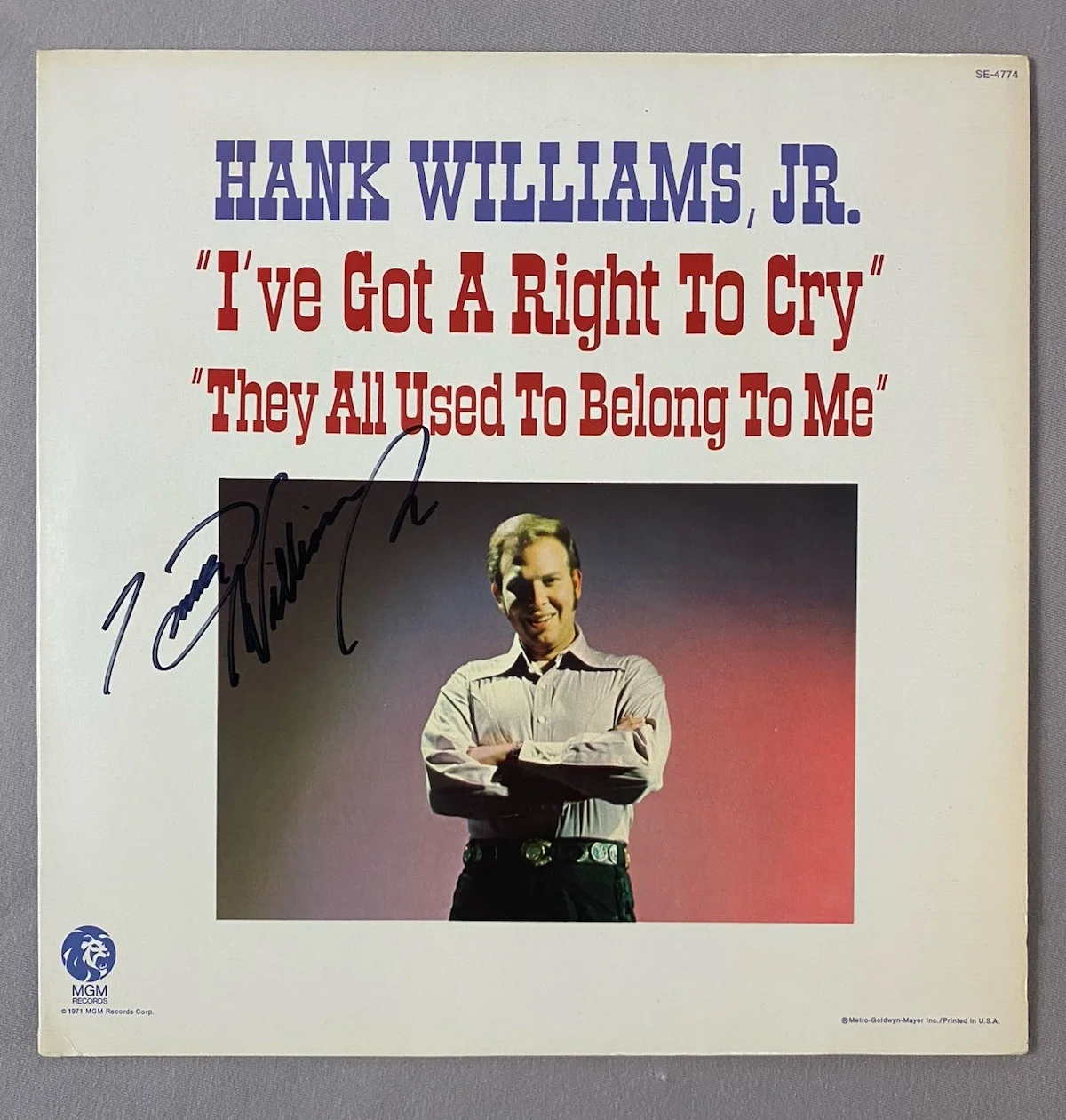 HANK WILLIAMS JR AUTOGRAPH 1971 ORIGINAL "I GOT A RIGHT TO CRY" VINYL RECORD LP, изображение 2