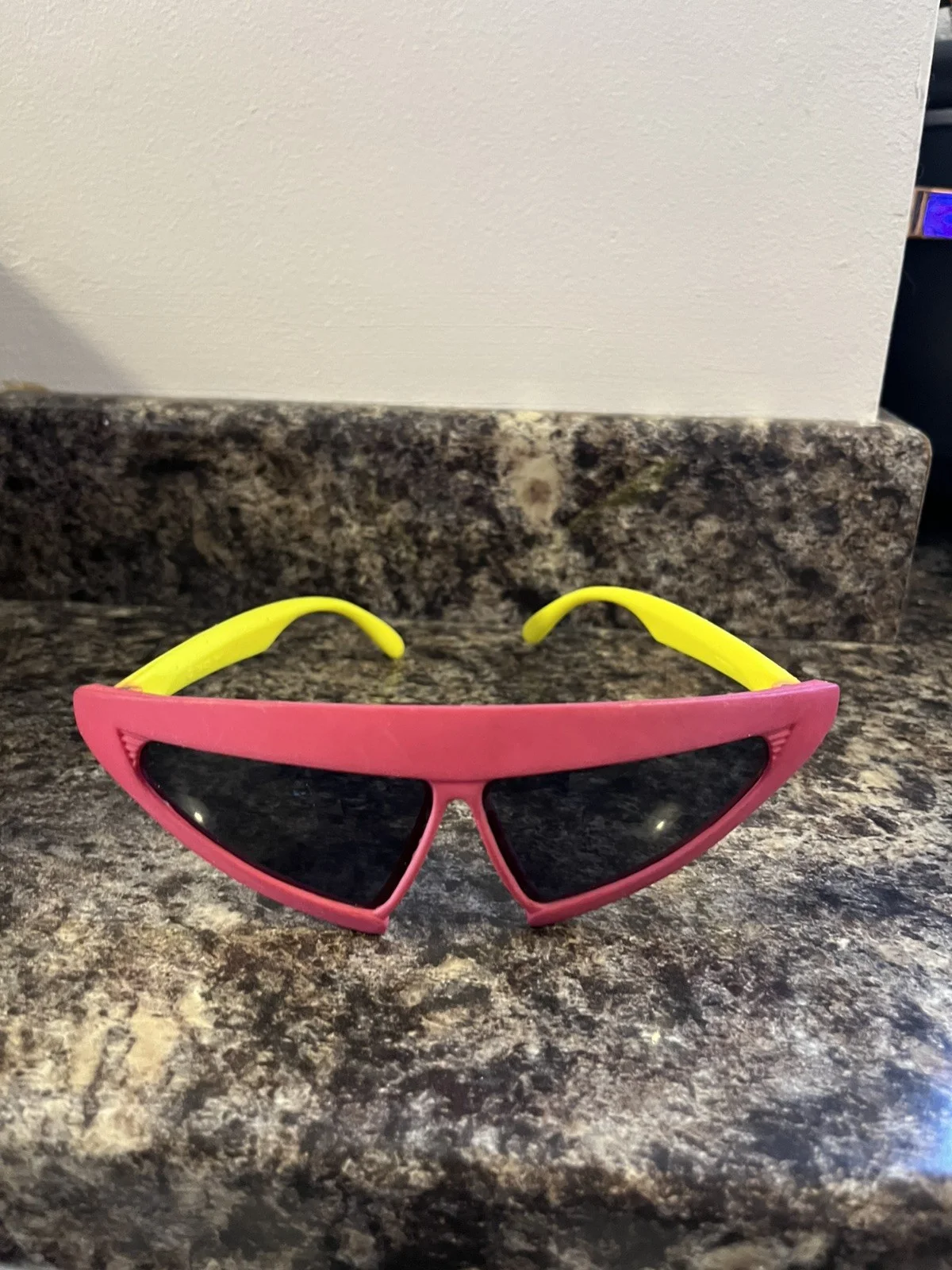 Rare 1989 Pizza Hut Promo Back to the Future Part II Solar Shades with Cord, изображение 3