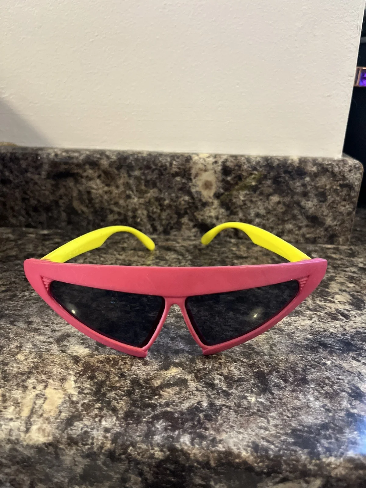 Rare 1989 Pizza Hut Promo Back to the Future Part II Solar Shades with Cord, изображение 4