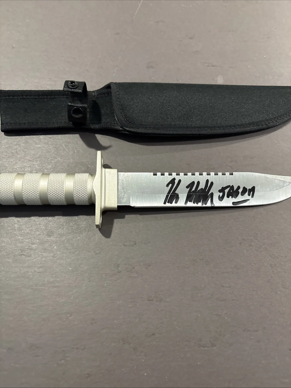Kane Hodder — Kane Hodder Signed Real Steel Hunting Knife W/Jason -Friday the 13th-JSA Witness, изображение 2