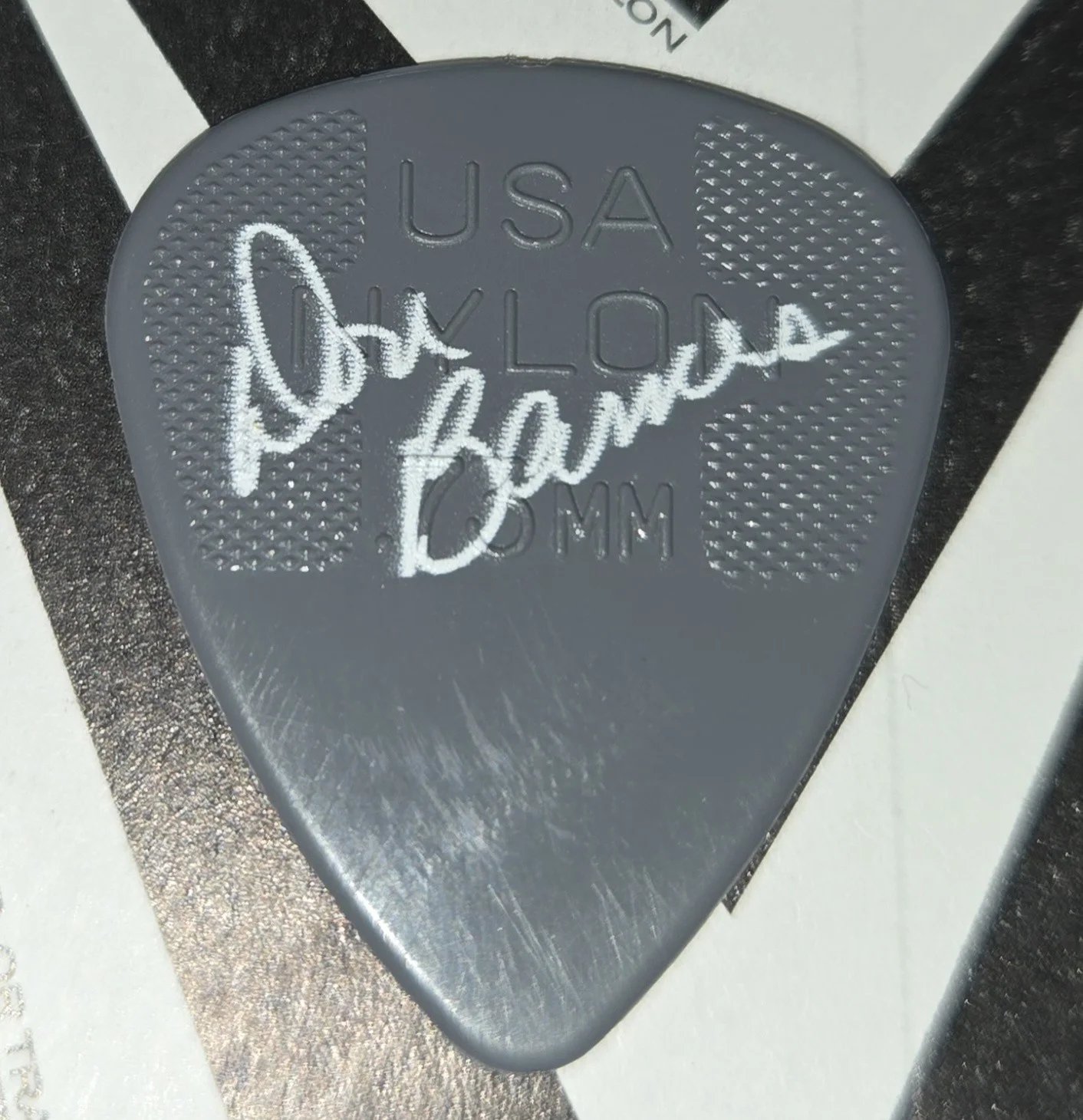 38 Special Don Barnes Stage Used Guitar Pick 2023 Tour, изображение 2