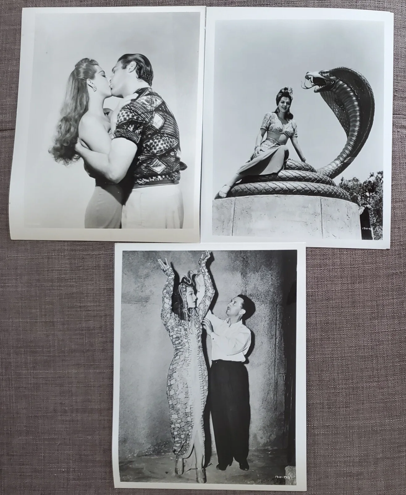 COBRA WOMAN - SET OF 7 VINTAGE 10"x8" PRESS PHOTOGRAPHS - MARIA MONTEZ, SABU - C, изображение 3
