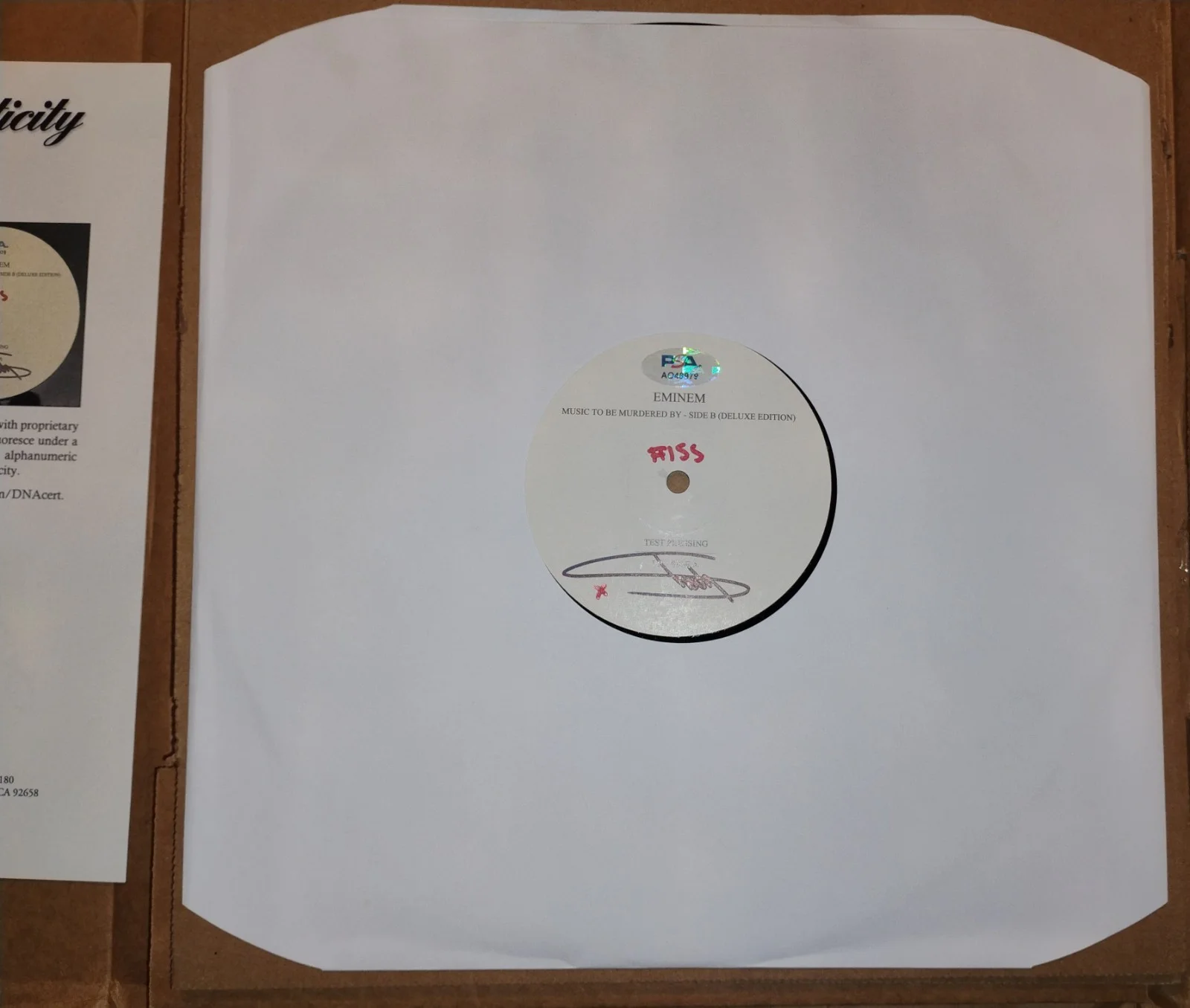 EMINEM Music To Be Murdered By Autographed Test Pressing Vinyl PSA CERTIFIED LOA, изображение 2