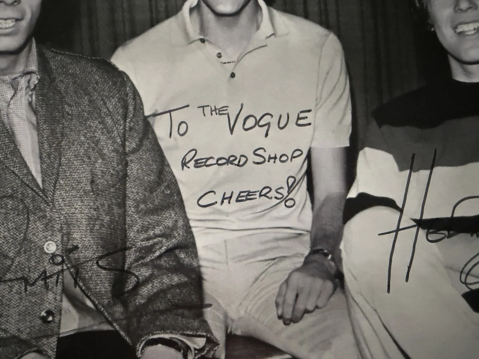 Rare c 1970 Herman’s Hermits Signed Photo /Vogue Record Shop Los Angeles 16 x 20, изображение 4