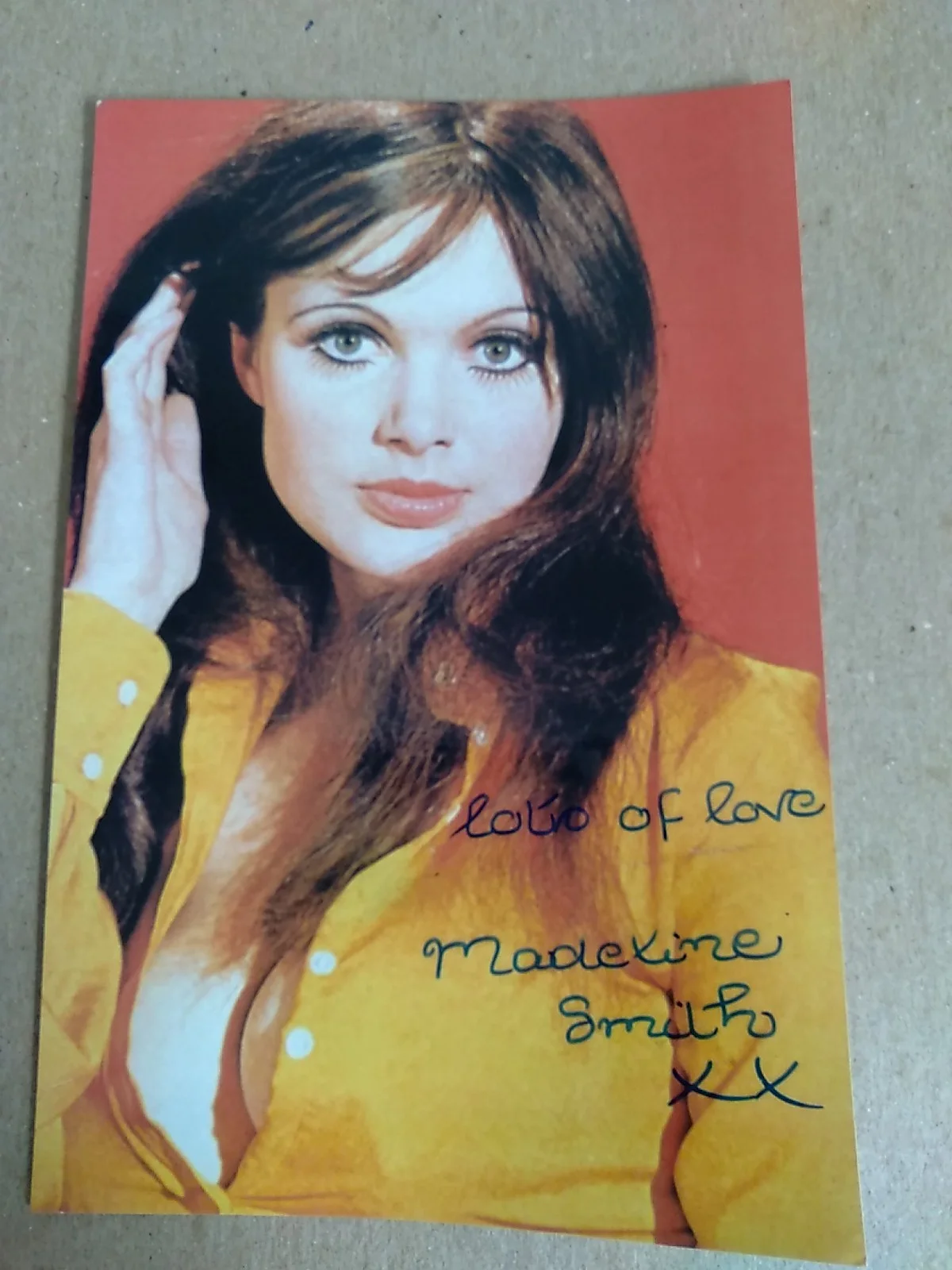 Madeline Smith Signed Autograph 6x4in. Photo, image 2