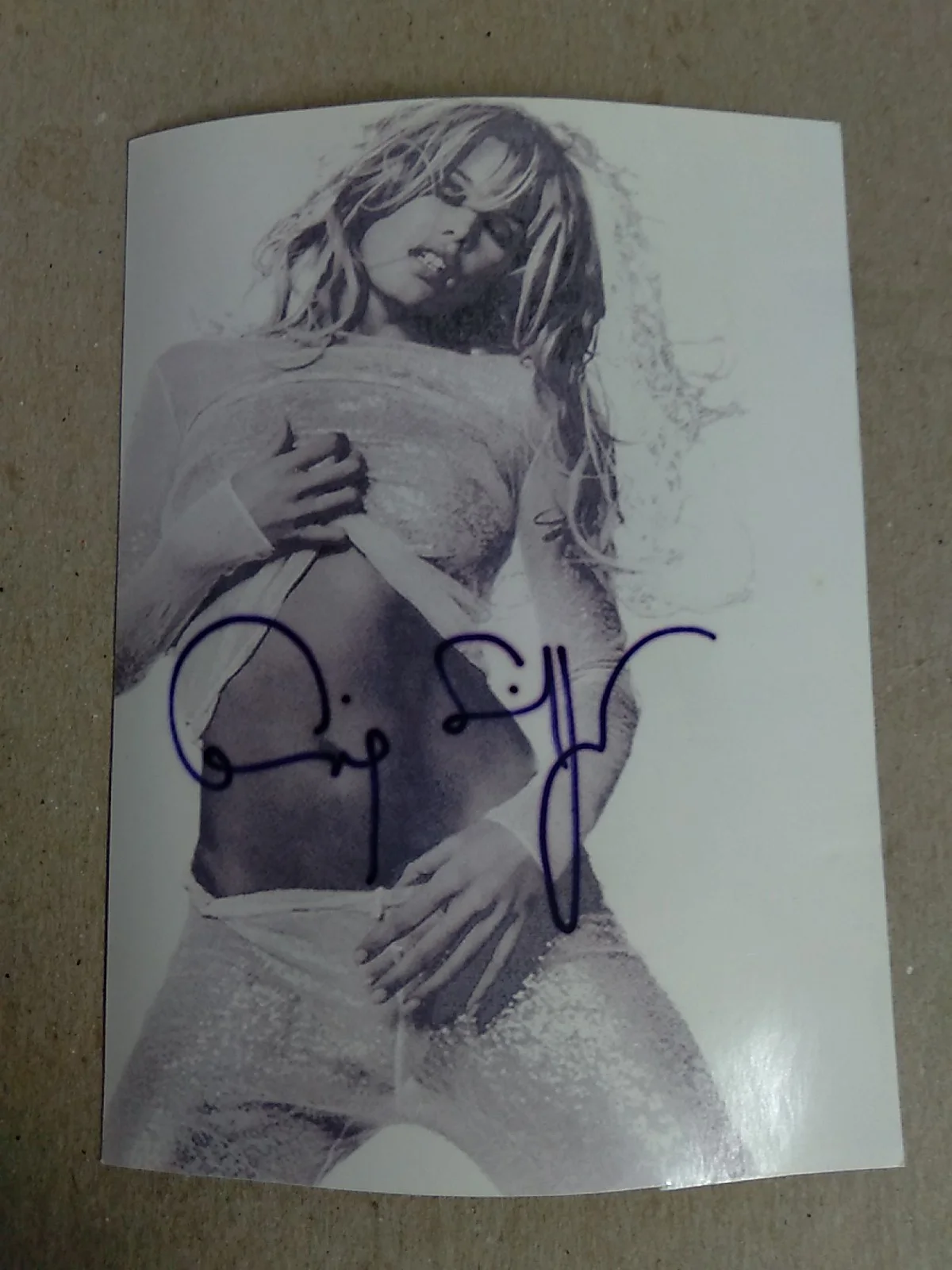Claudia Schiffer Signed 5.5x4in. Photo 1, изображение 2