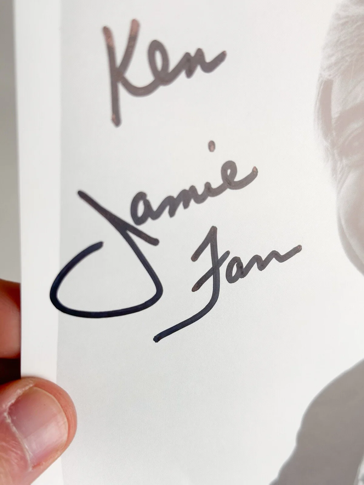 Jamie Farr MASH signed autographed 8 x10 Black and White Photo Corporal Klinger, image 3