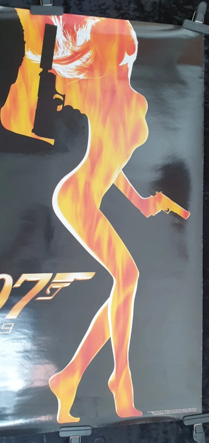 The World Is Not Enough (1999) Original UK Quad Teaser Poster Rolled 007, изображение 2