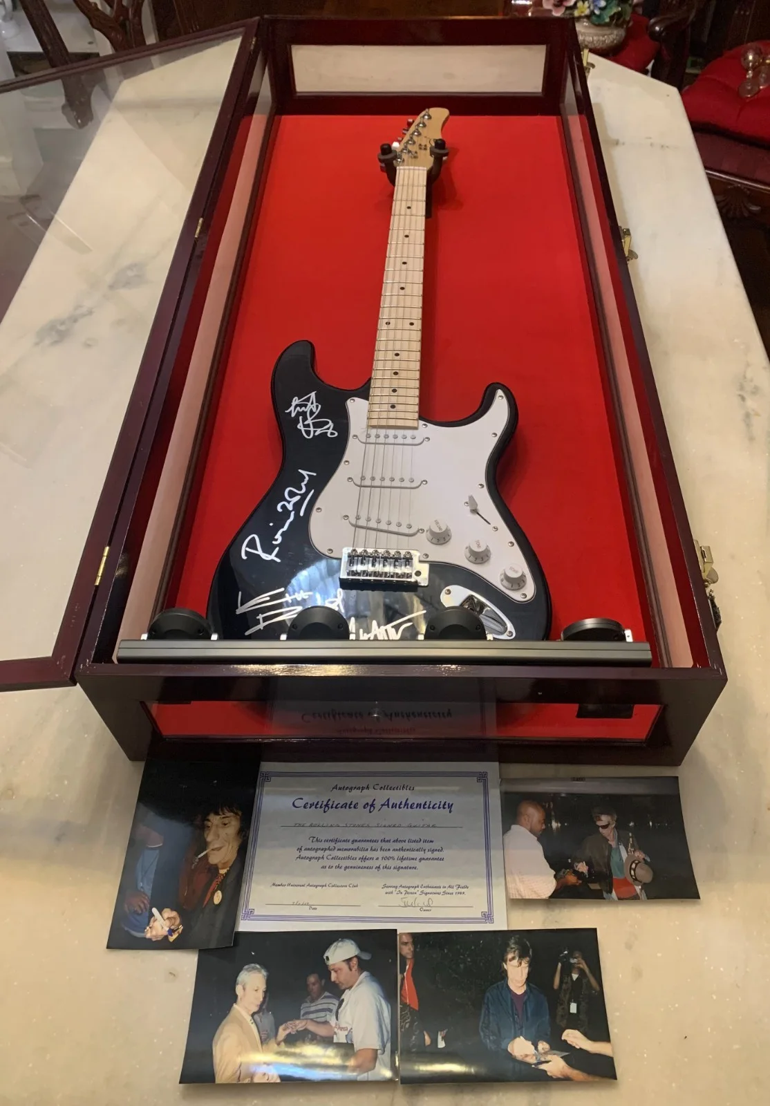 The Band — The Rolling Stones Band Signed Autograph Guitar (Rare) (Excellent Condition), изображение 3