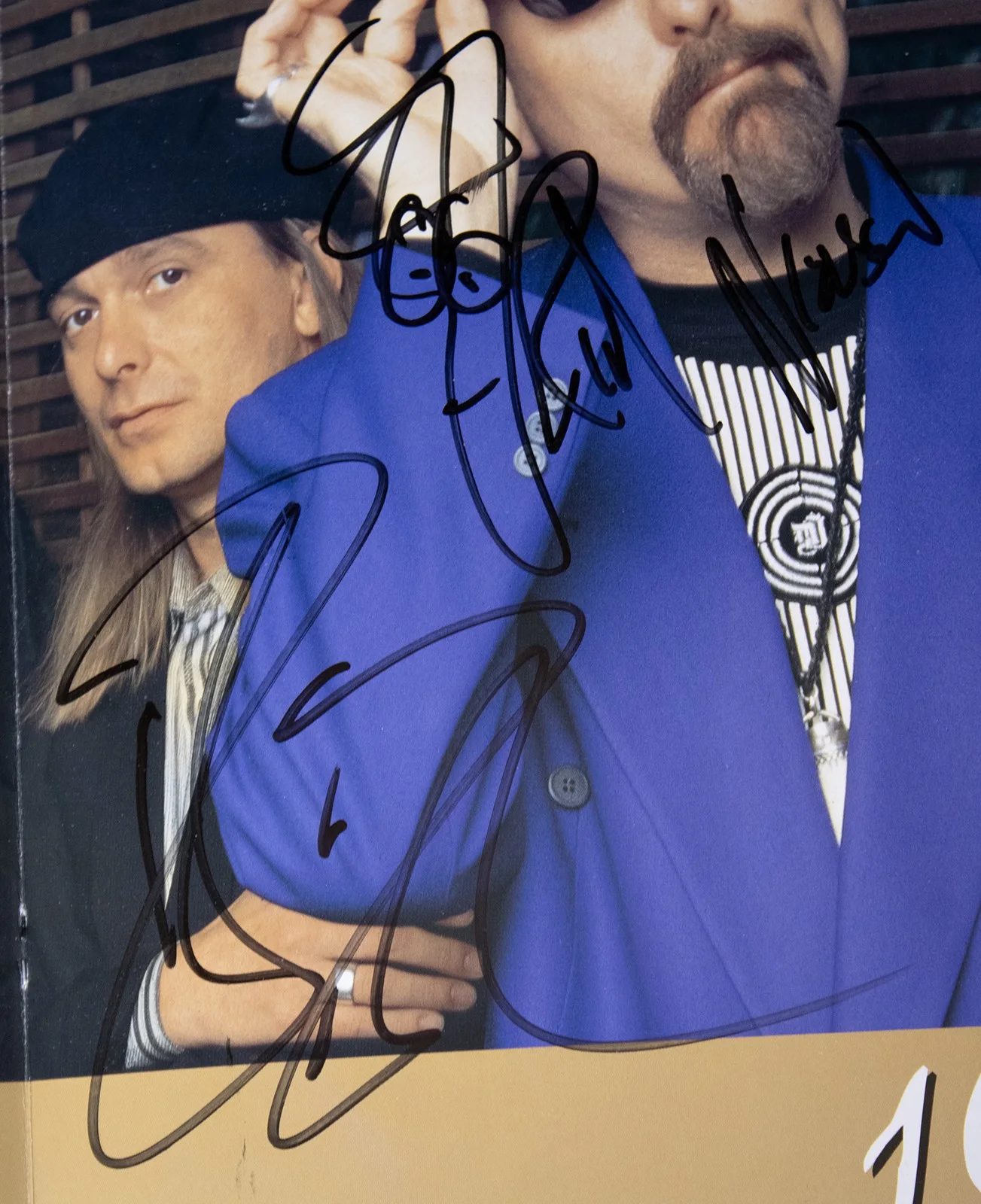 Cheap Trick, Robin Zander, Tom Petersson, Rick Nielsen — CHEAP TRICK - PROGRAM SIGNED CIRCA 1994 WITH CO-SIGNERS, image 5