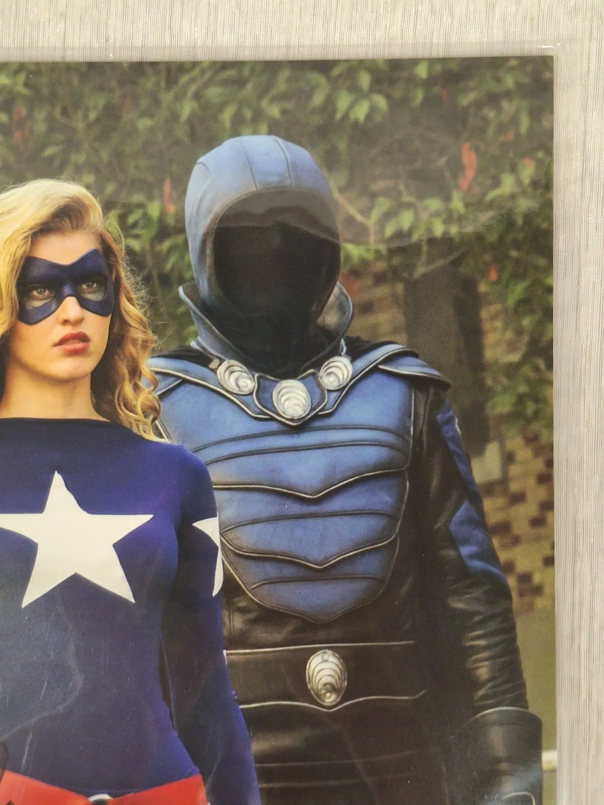 SARAH GREY — Sarah Grey Signed 8x10 Photo Bam Box COA Stargirl DC Legends Of Tomorrow, image 3