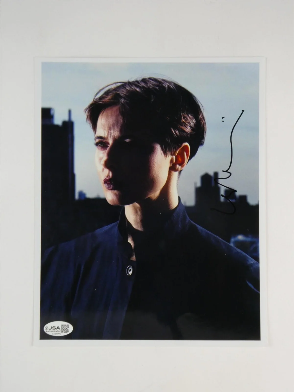 Isabella Rossellini — Isabella Rossellini Signed 8x10 Photo Autographed JSA COA, image 2