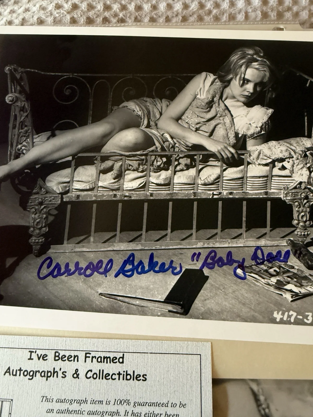 Carroll Baker — Carroll Baker Baby Doll 1956 Signed Photograph w/ COA & Stamp, изображение 2
