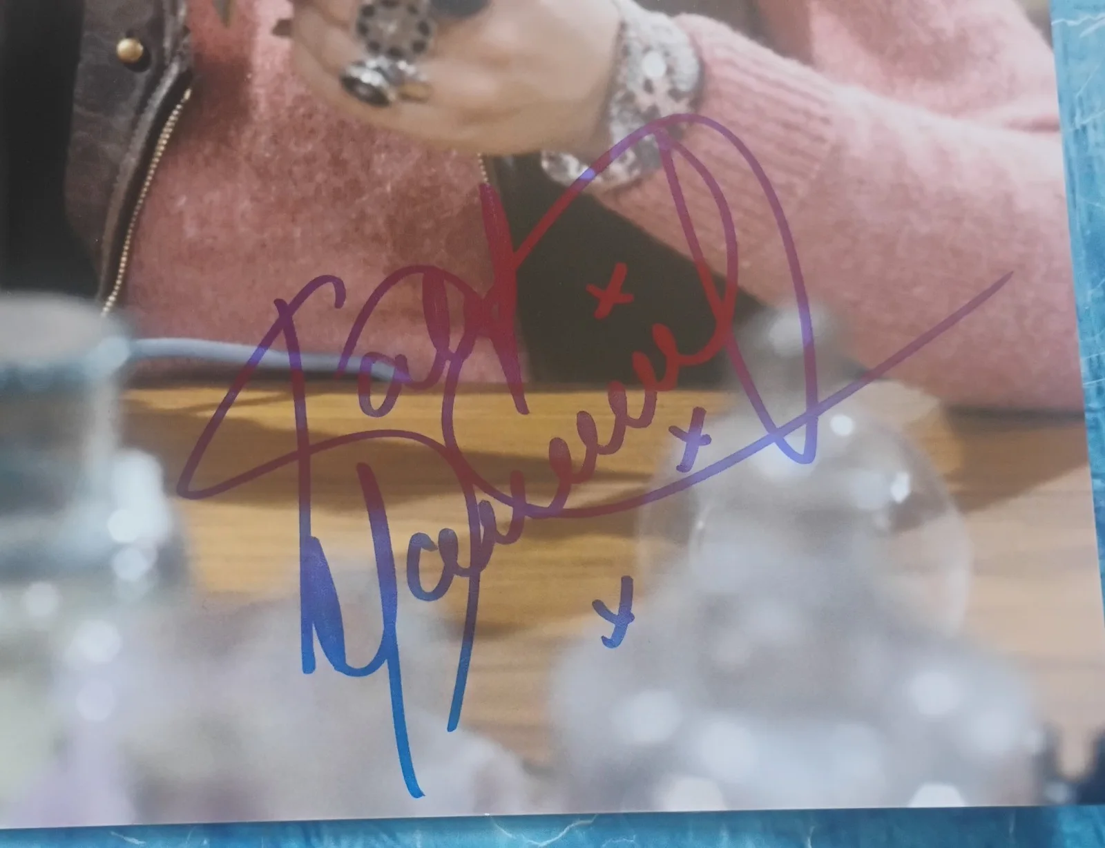 Katy Manning Hand Signed Autograph 8x10 Photo SWAU COA Doctor Who NO US TARIFF, изображение 3