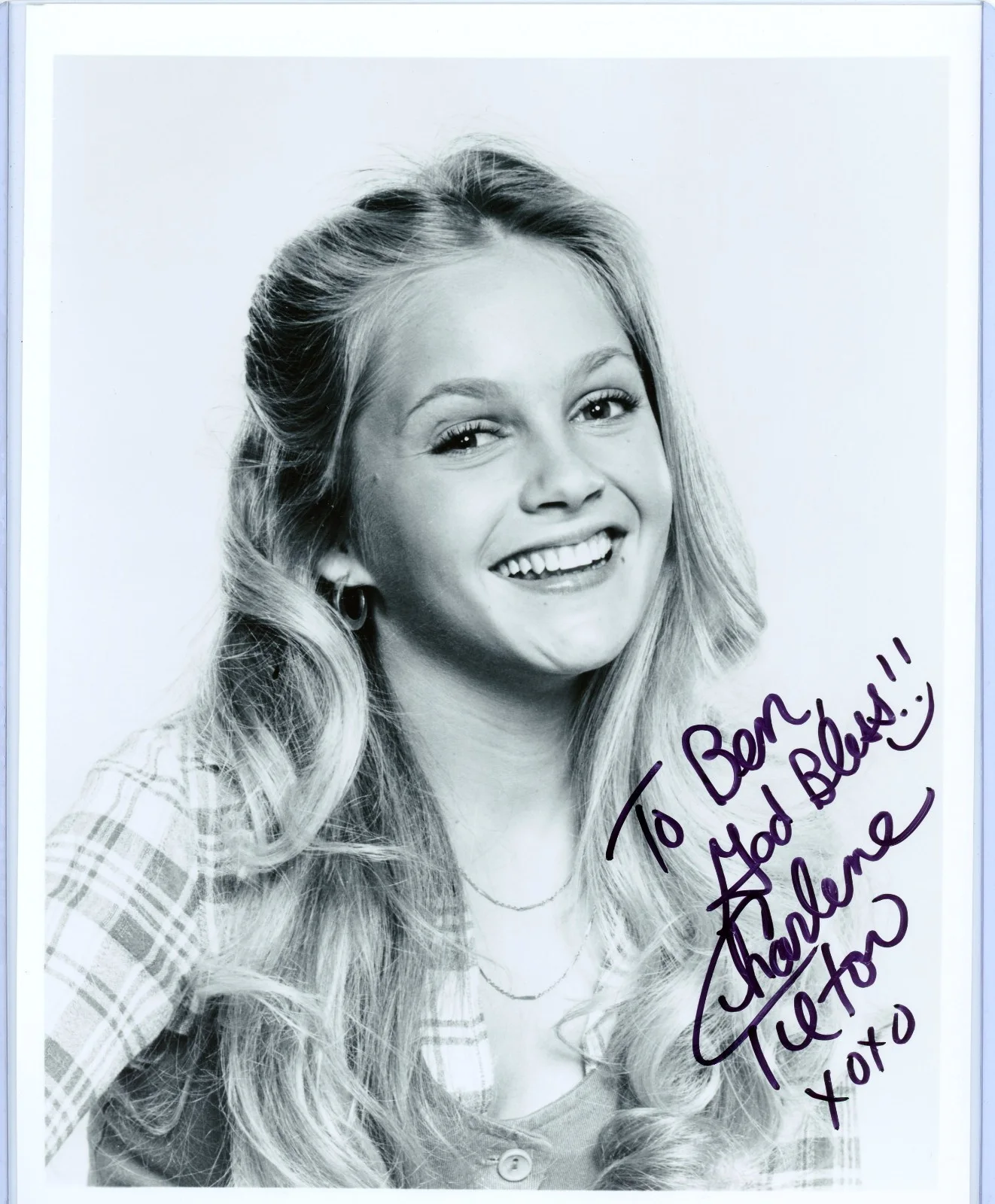 Larry Hagman and others Signed Vintage Photographs from "Dallas", image 3