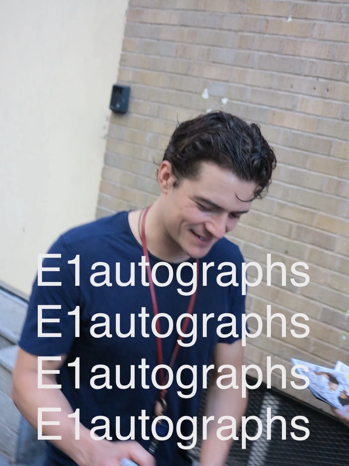 Orlando Bloom — Orlando Bloom Signed 8x10 photo In Person. Proof, изображение 4