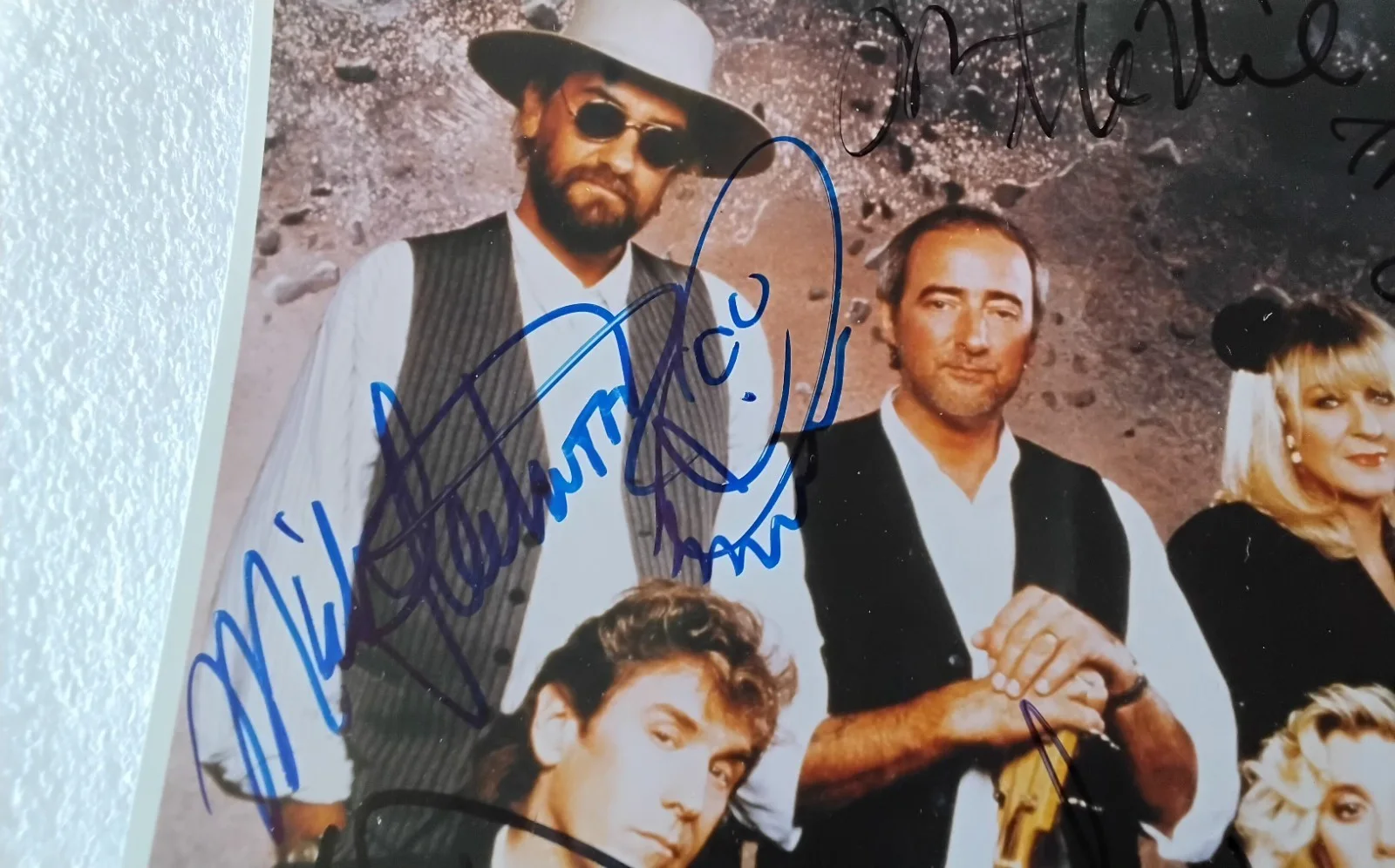 Fleetwood Mac Signed Photo X6 Mick,John Rick Billy Stevie Christine, image 2