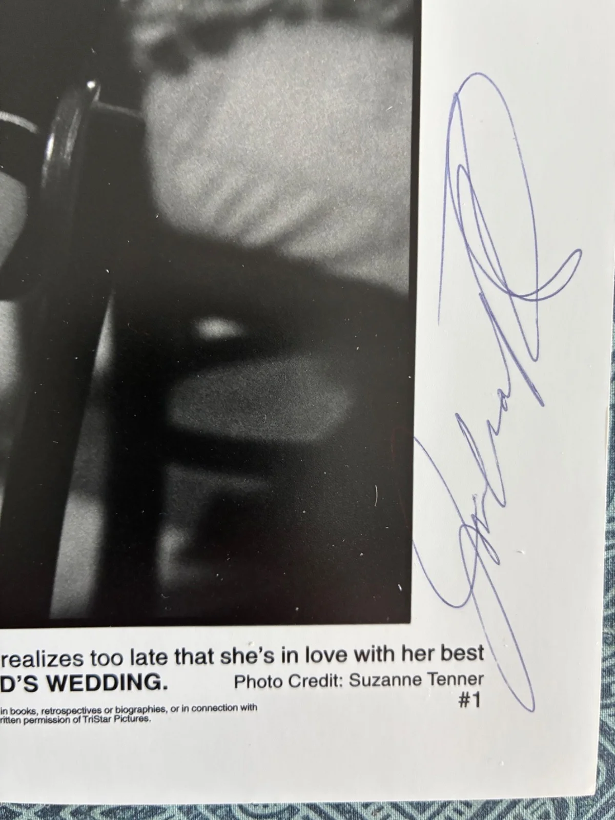Julia Roberts — Julia Roberts Autographed 8x10 My Best Friend's Wedding Authentic Signature, image 2