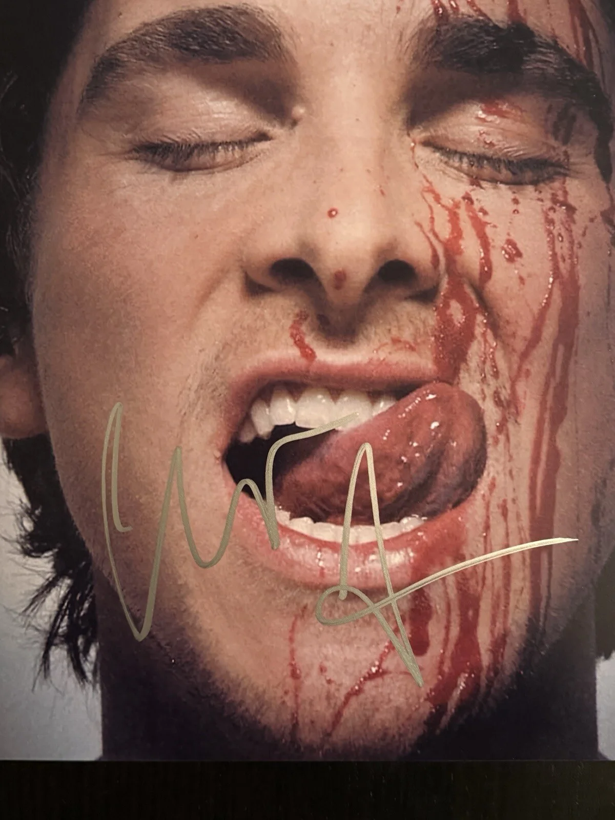 Christian Bale — CHRISTIAN BALE SIGNED PATRICK BATEMAN 11x14 PHOTO AMERICAN PSYCHO BAS BL86310, изображение 2