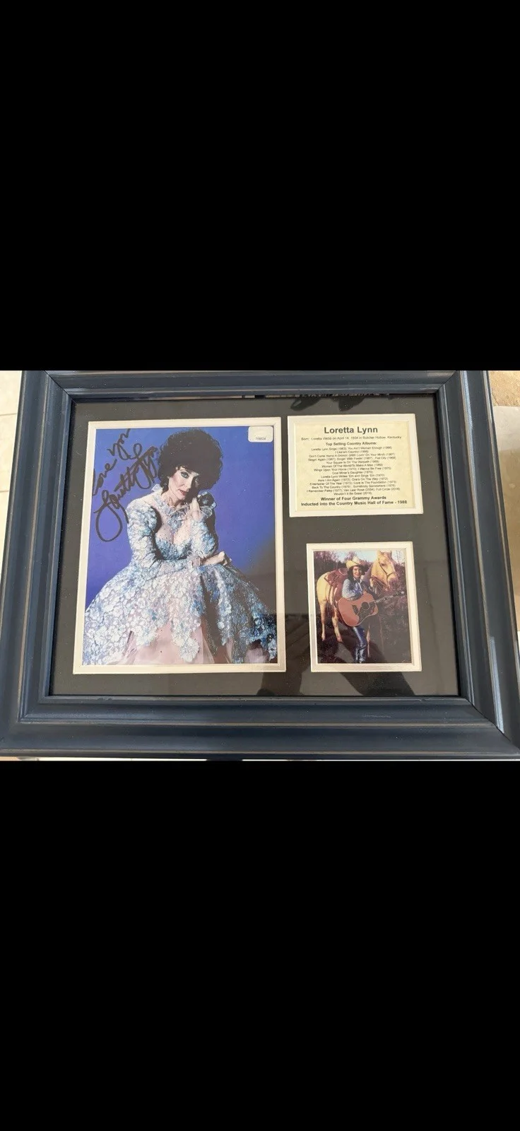 Loretta Lynn — Loretta Lynn Autographed Original Framed Photo with COA Certificate