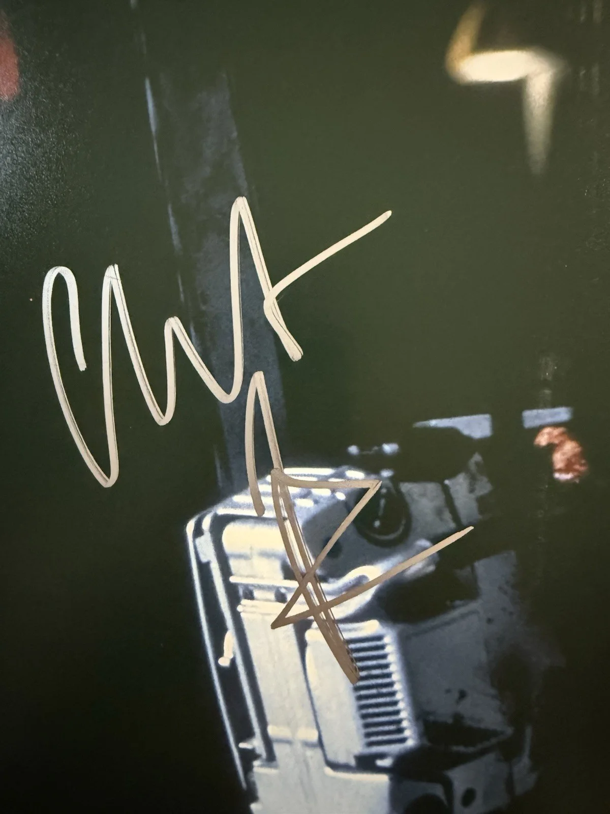 Christian Bale — CHRISTIAN BALE SIGNED 11x14 PATRICK BATEMAN PHOTO AMERICAN PSYCHO BAS BQ95629, image 2