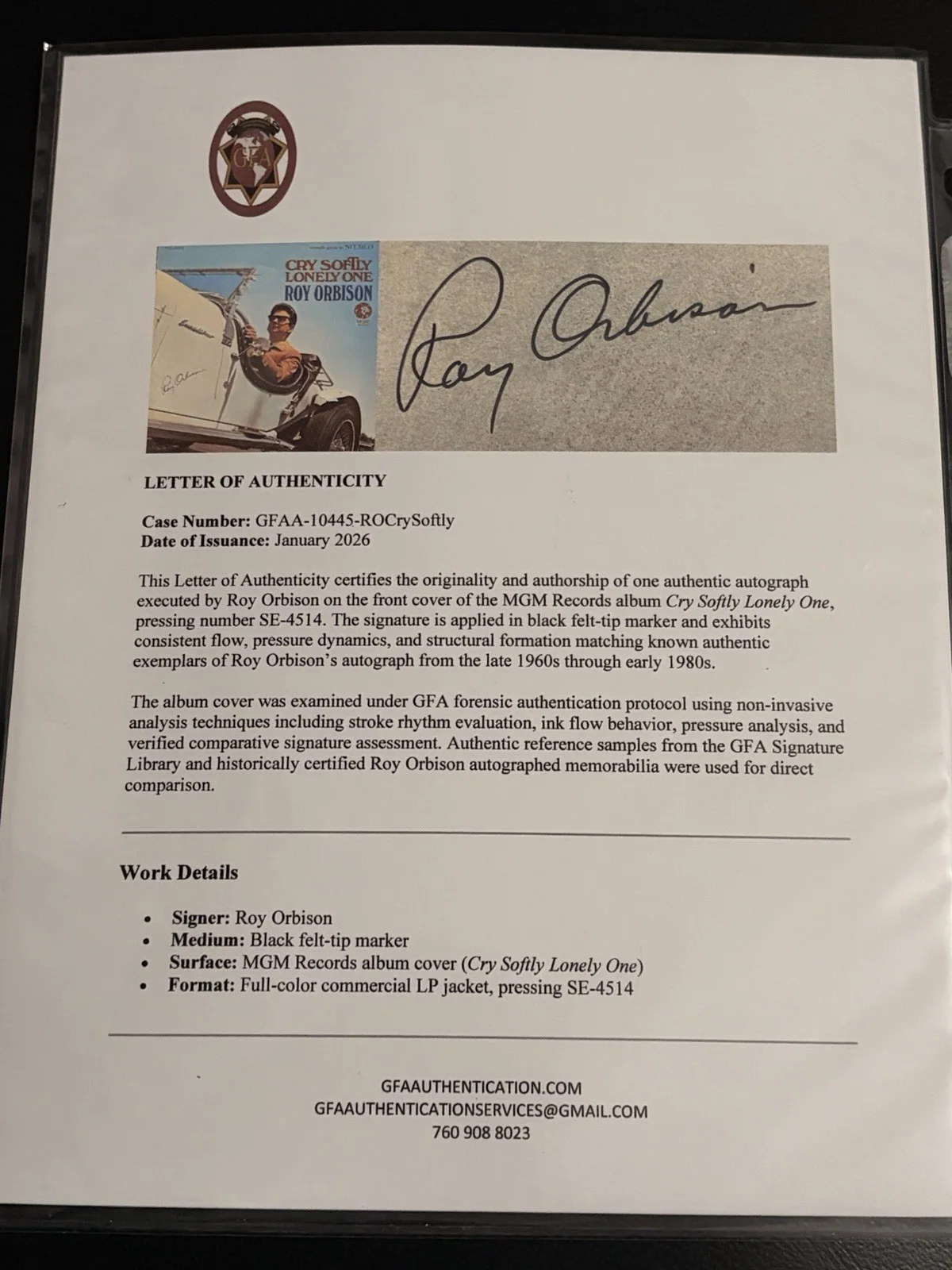 Roy Robinson Signed Album w/ GFA COA, image 4