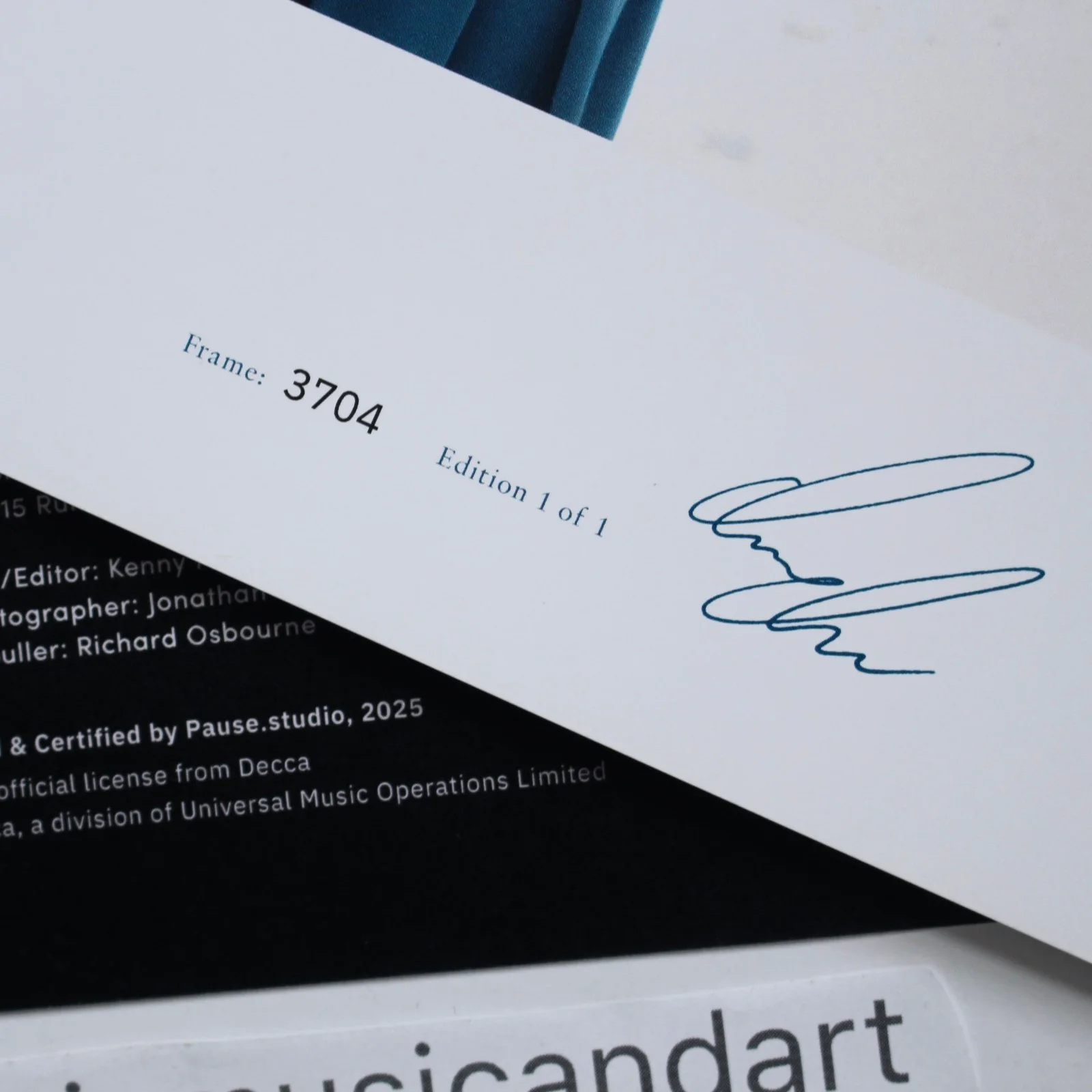 AURORA ORIGINAL SIGNED PHOTOGRAPH SWEDEN FILM STILL FROM RUNAWAY VINYL LP VIDEO, изображение 4