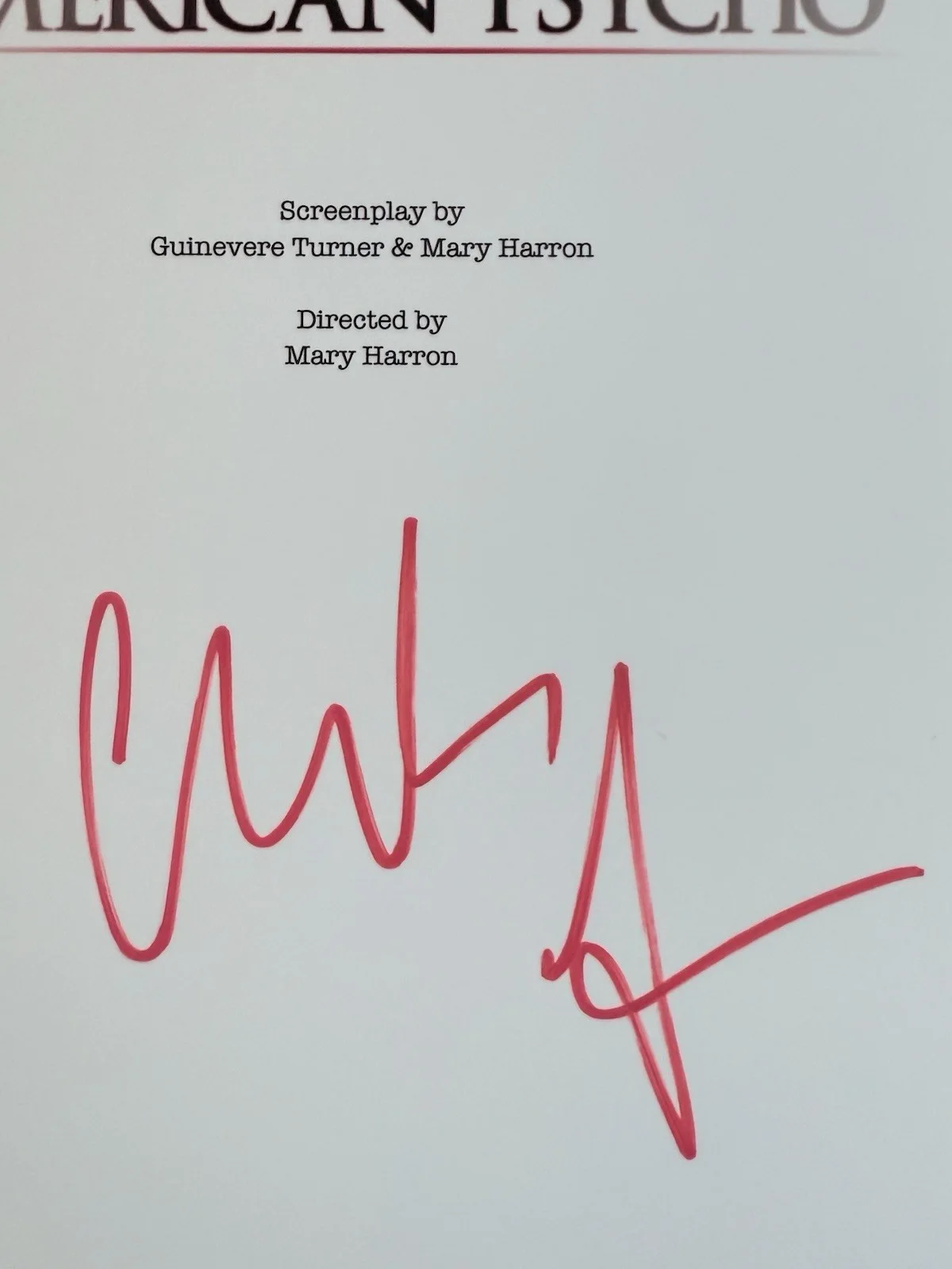 Christian Bale — CHRISTIAN BALE AUTOGRAPH SIGNED AMERICAN PSYCHO SCRIPT COVER BECKETT BN96789, изображение 2
