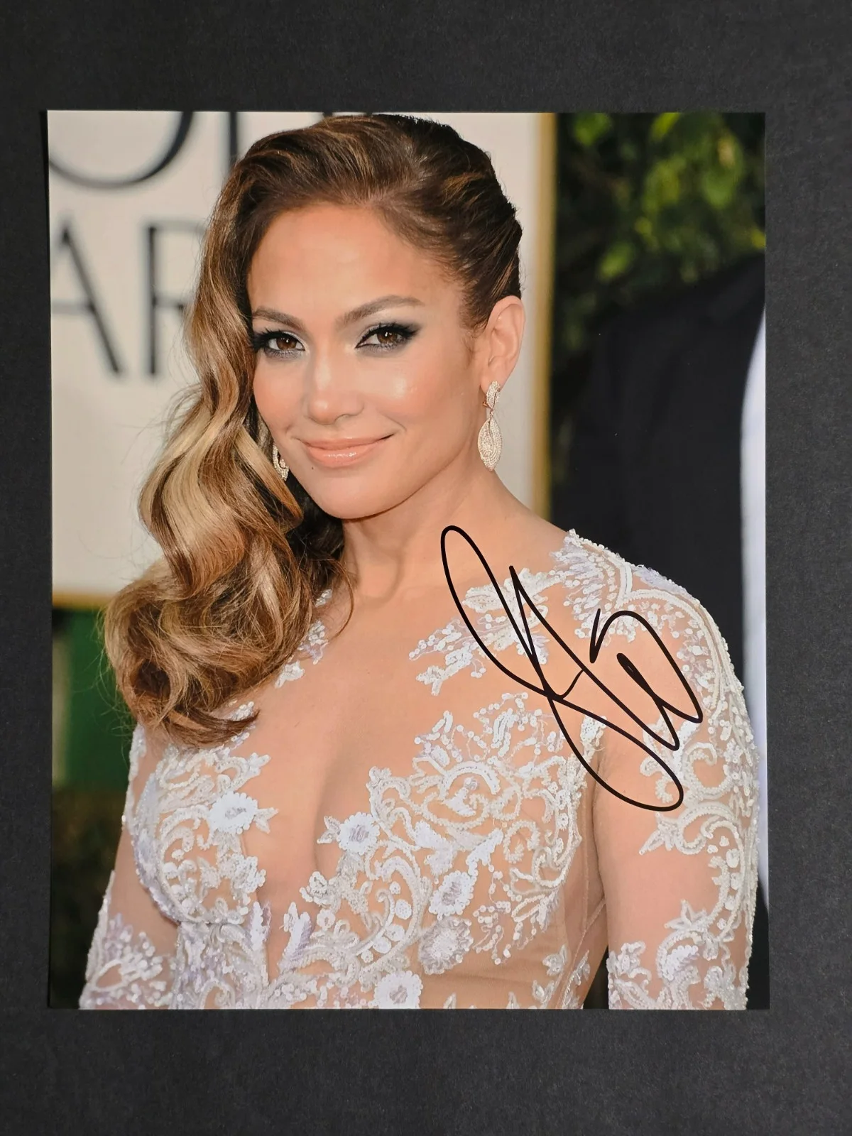JENNIFER LOPEZ — JENNIFER LOPEZ - ORIGINAL HAND SIGNED / AUTOGRAPHED 8x10 PHOTO w/ COA SEXY 2