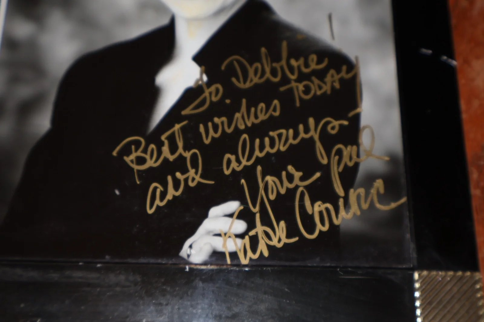 Katie Couric — KATIE COURIC Framed 10x12 AUTOGRAPHED PICTURE TODAY SHOW JOURNALIST ACTRESS, image 3