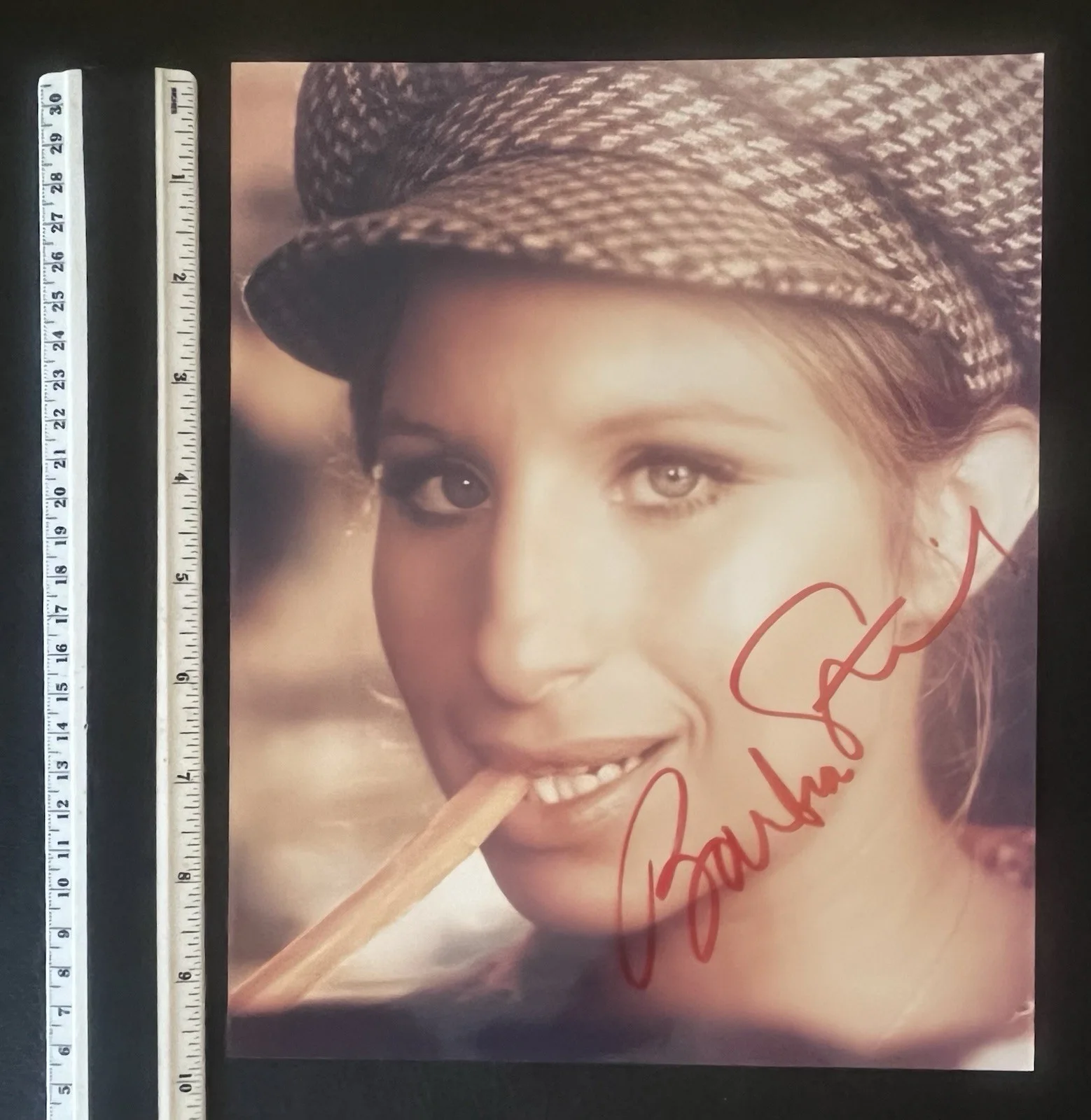 Barbara Streisand — Barbara Streisand Autographed “Whats Up Doc?” 8”x10” Photo with Certificate, изображение 3