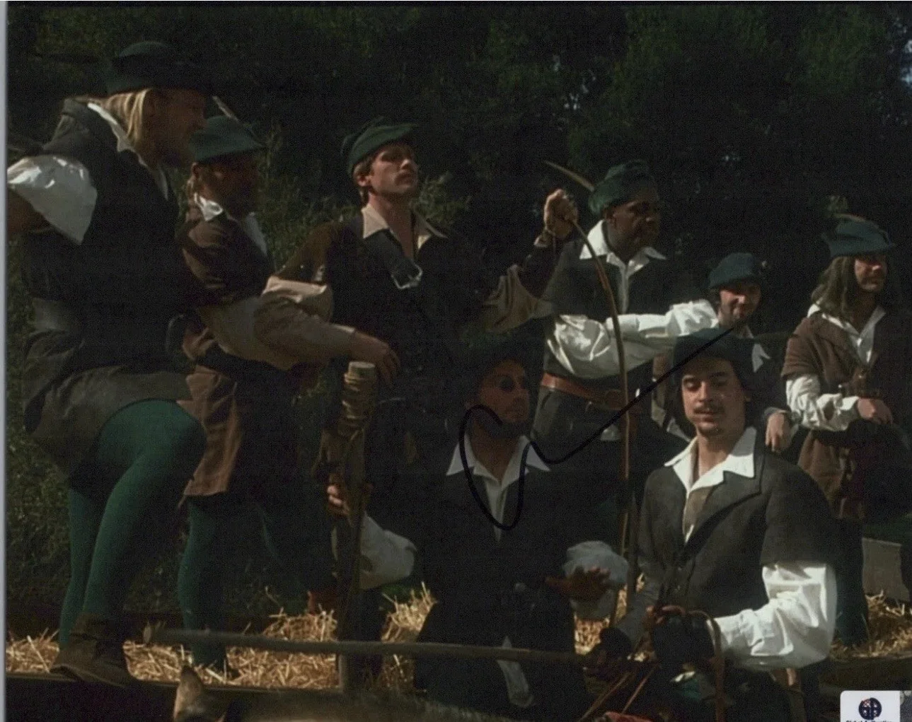 Cary Elwes — Cary Elwes Signed 8x10 Photo Robin Hood Men In Tights GA/COA