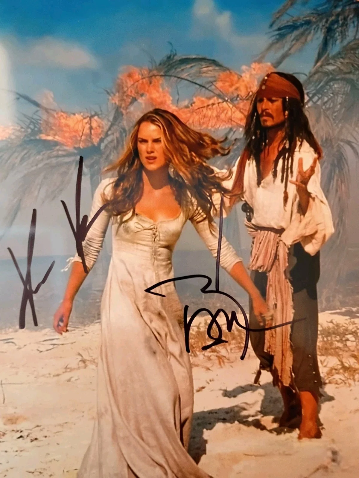 Johnny Depp / Keira Knightley — Johnny Depp / Keira Knightley Pirates Signed 8x10 COA /Matching Numbered Sticker, изображение 4