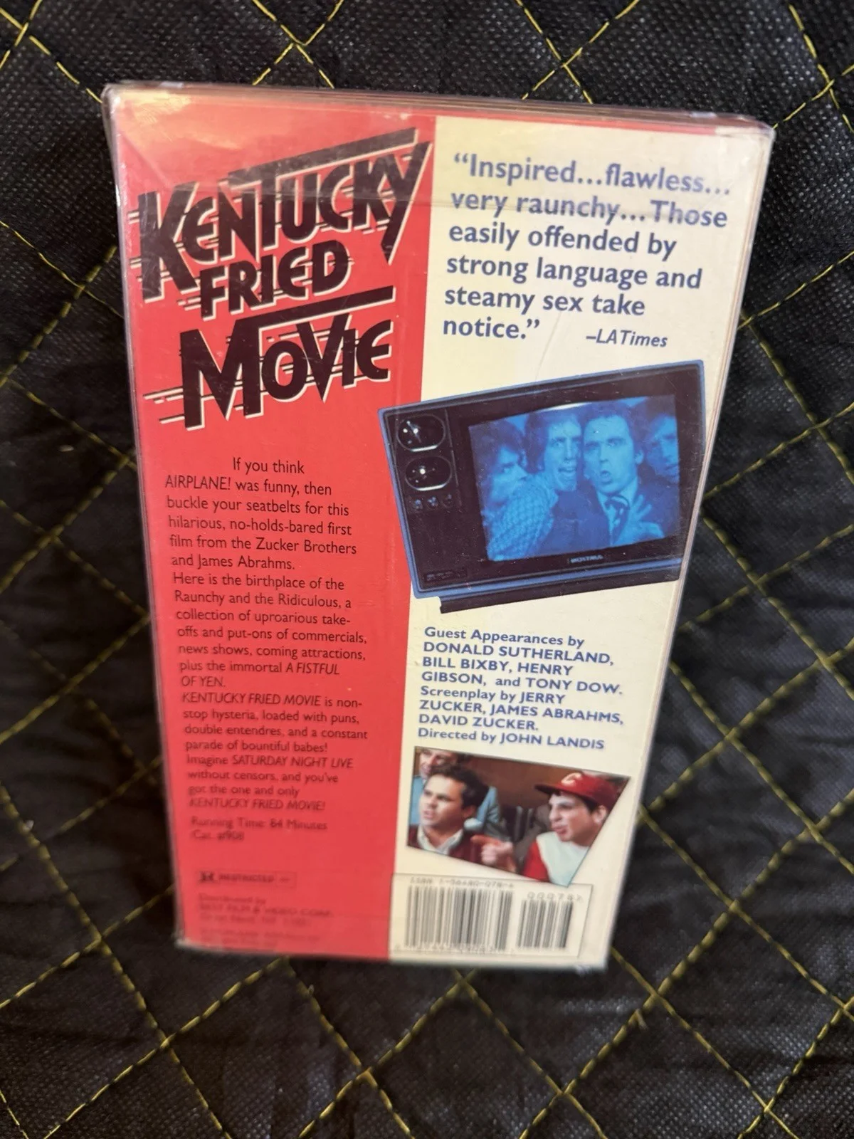 John Landis — JOHN LANDIS SIGNED VHS Kentucky Fried Movie, Guaranteed/ Canada, изображение 3