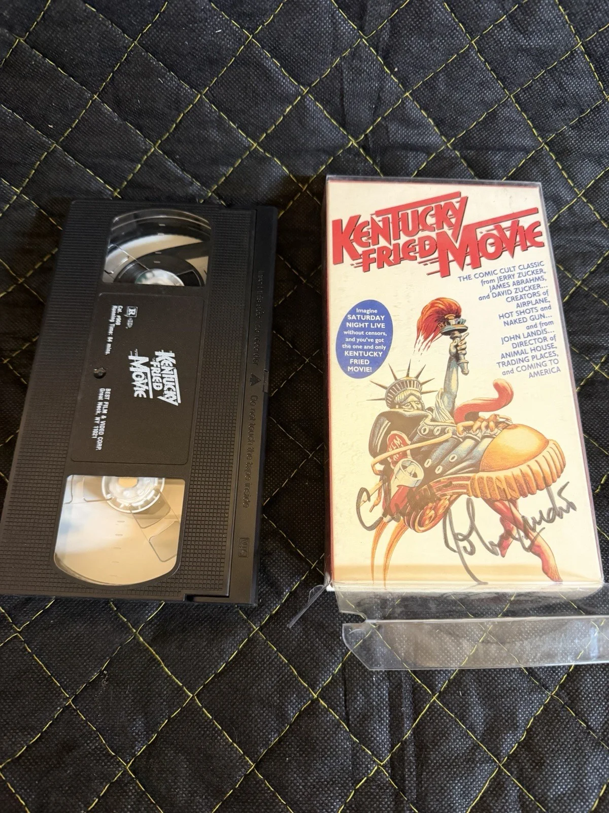 John Landis — JOHN LANDIS SIGNED VHS Kentucky Fried Movie, Guaranteed/ Canada, изображение 4