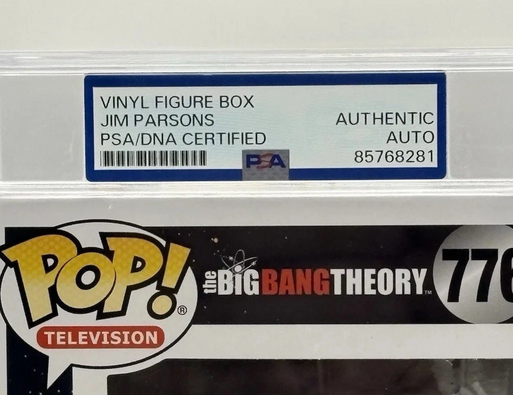 Jim Parsons — Jim Parsons Signed Autographed Sheldon Cooper Funko POP! Figure PSA Encapsulated, изображение 3