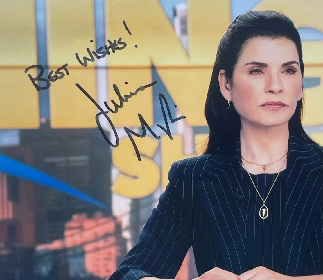 Julianna Margulies — Julianna Margulies Authentic Hand Signed 8x10 Photo Morning Show Sopranos, изображение 2