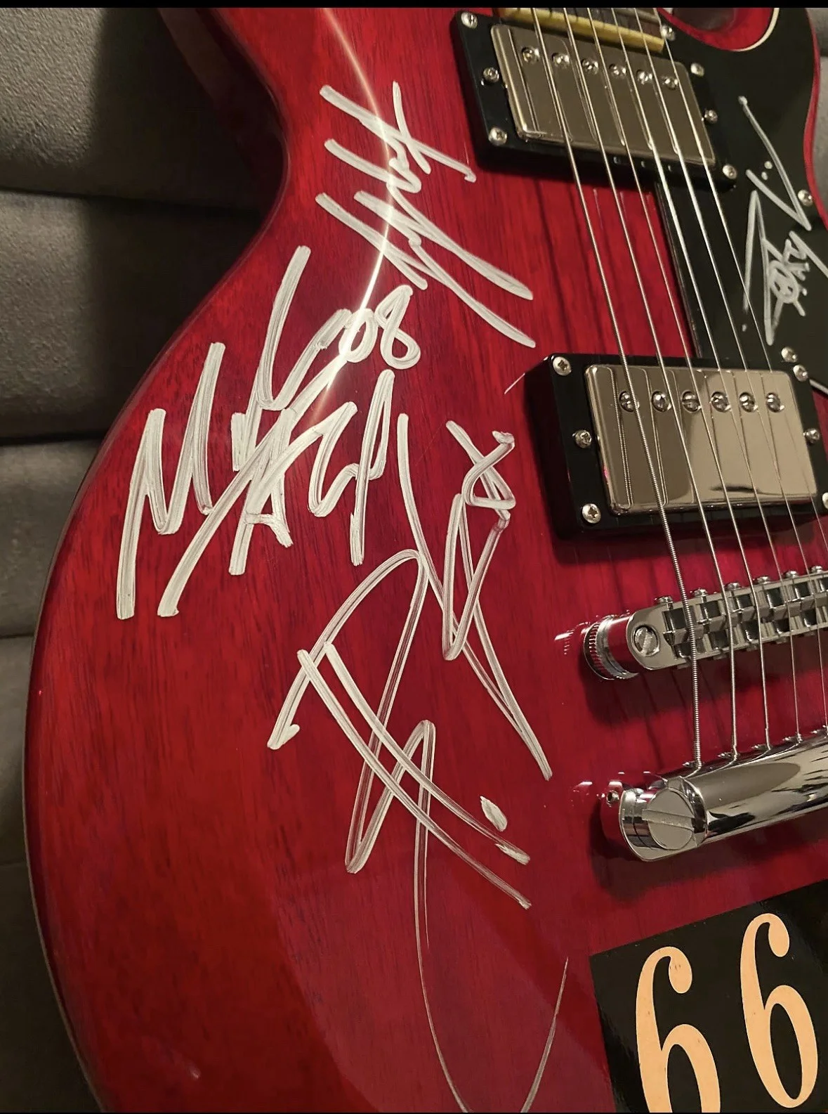 Avenged Sevenfold Multi-Signed Red Electric Guitar Beckett Authenticated, image 4
