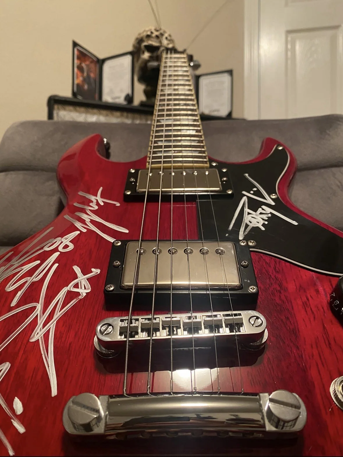 Avenged Sevenfold Multi-Signed Red Electric Guitar Beckett Authenticated, image 5