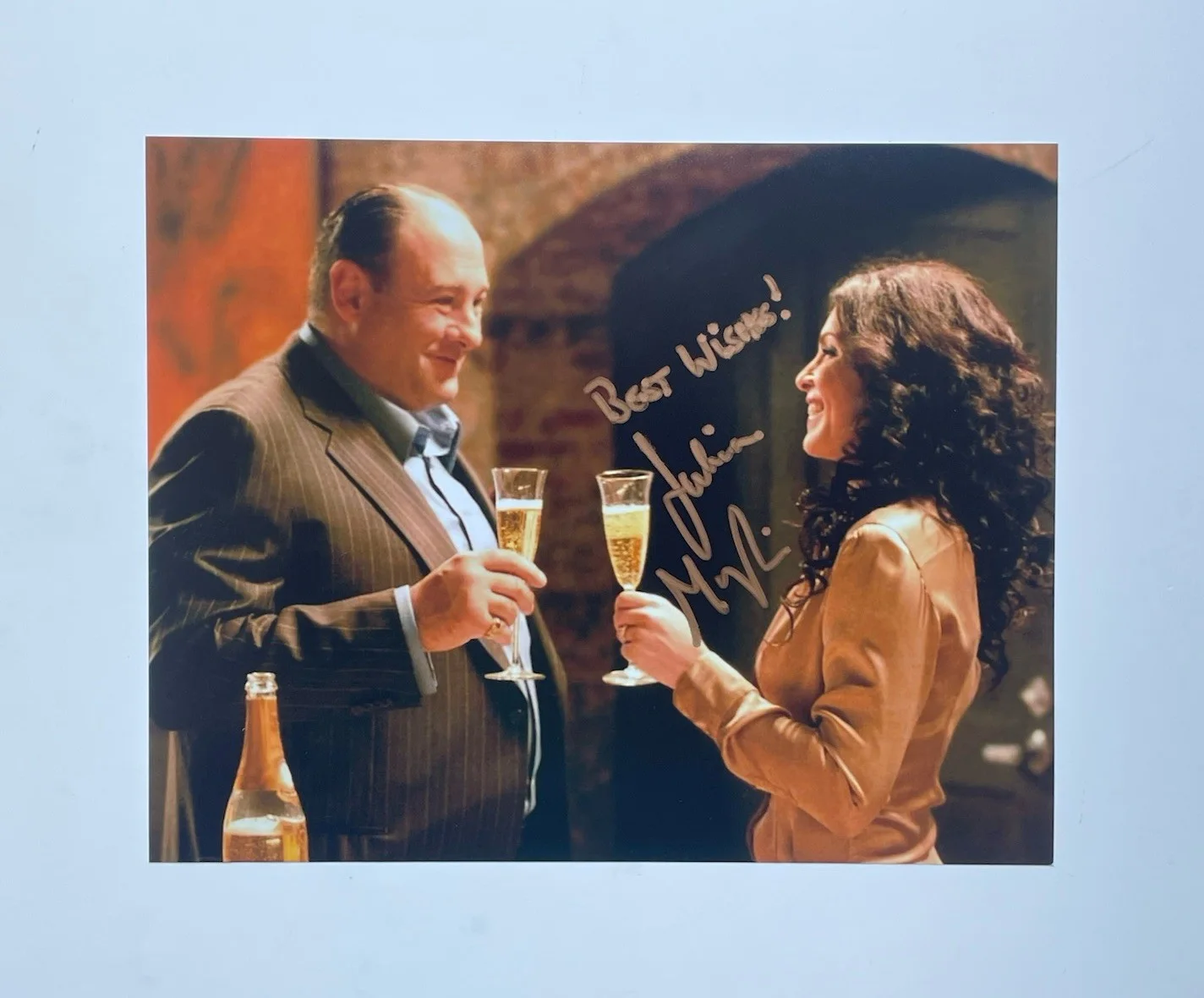 Julianna Margulies — Julianna Margulies Authentic Hand Signed 8x10 Photo Actress Sopranos ER morning