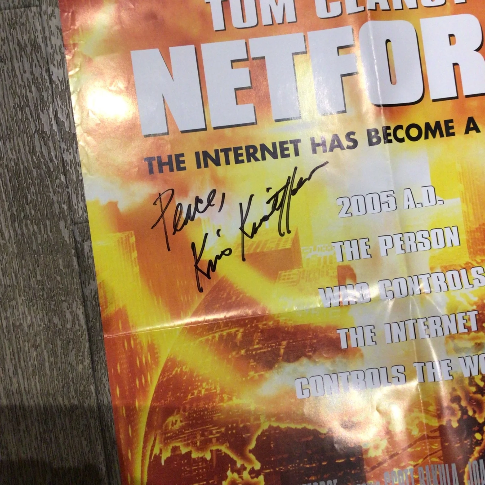 🎥 Genuine- SIGNED KRIS KRISTOFFERSON - LARGE TOM CLANCY POSTER, image 2