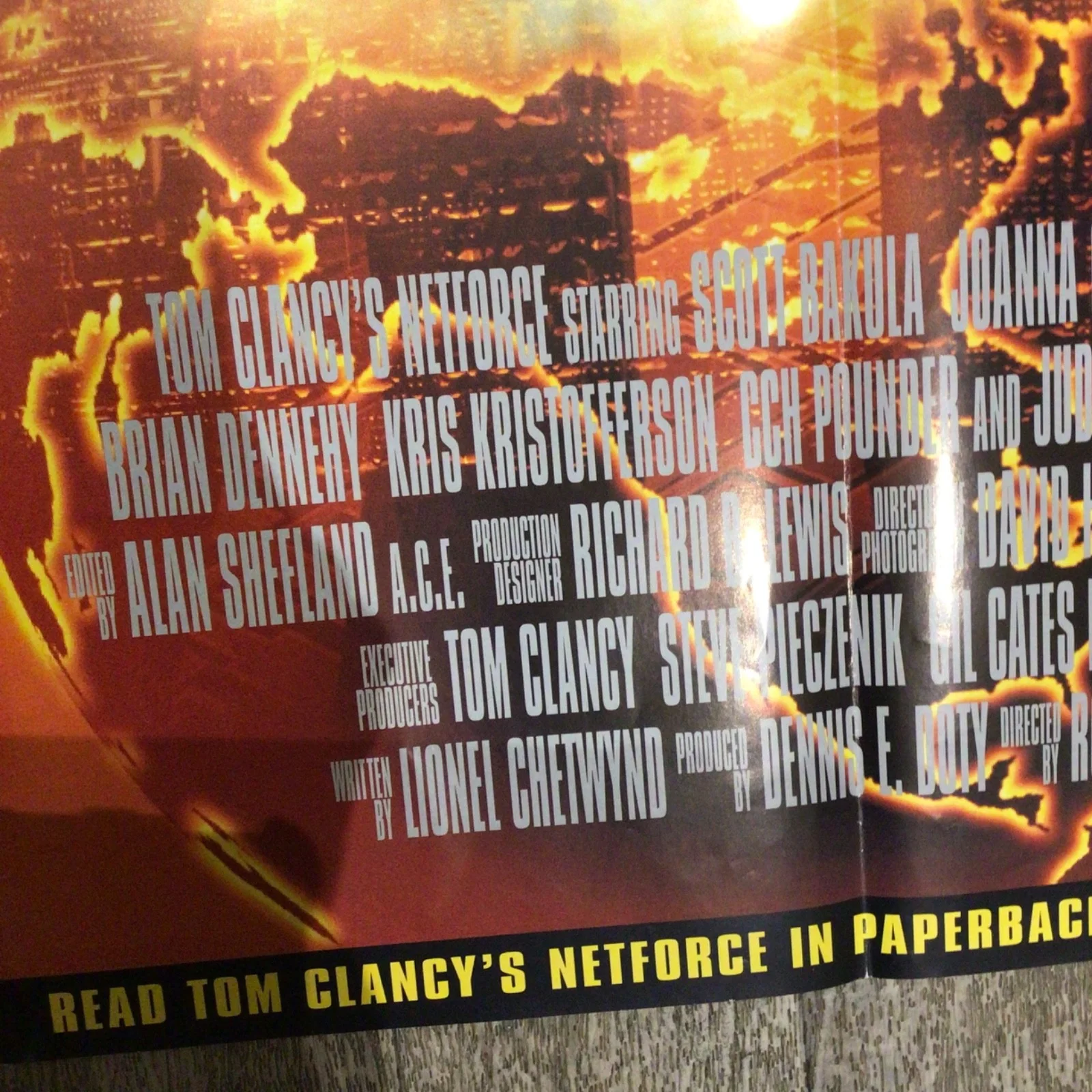 🎥 Genuine- SIGNED KRIS KRISTOFFERSON - LARGE TOM CLANCY POSTER, image 3