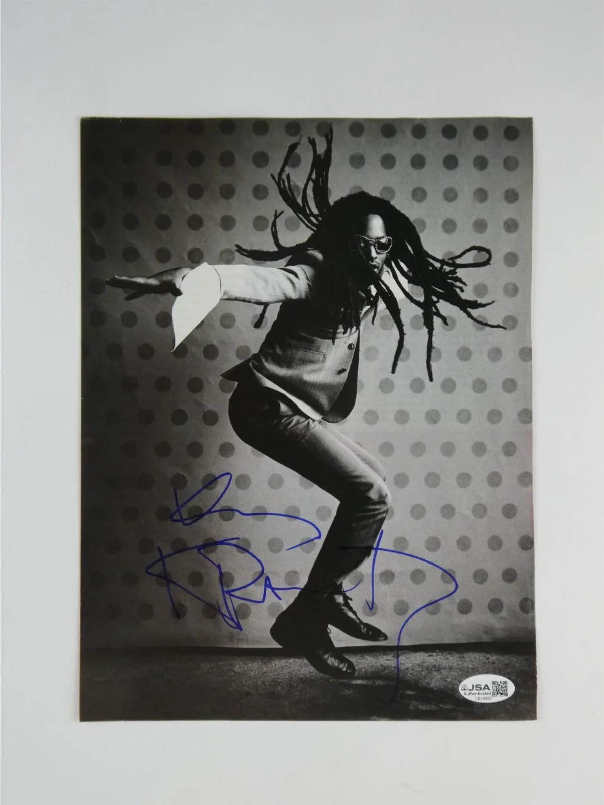 Lenny Kravitz Signed 8x10.75 Magazine Photo Page Autographed JSA COA, image 2