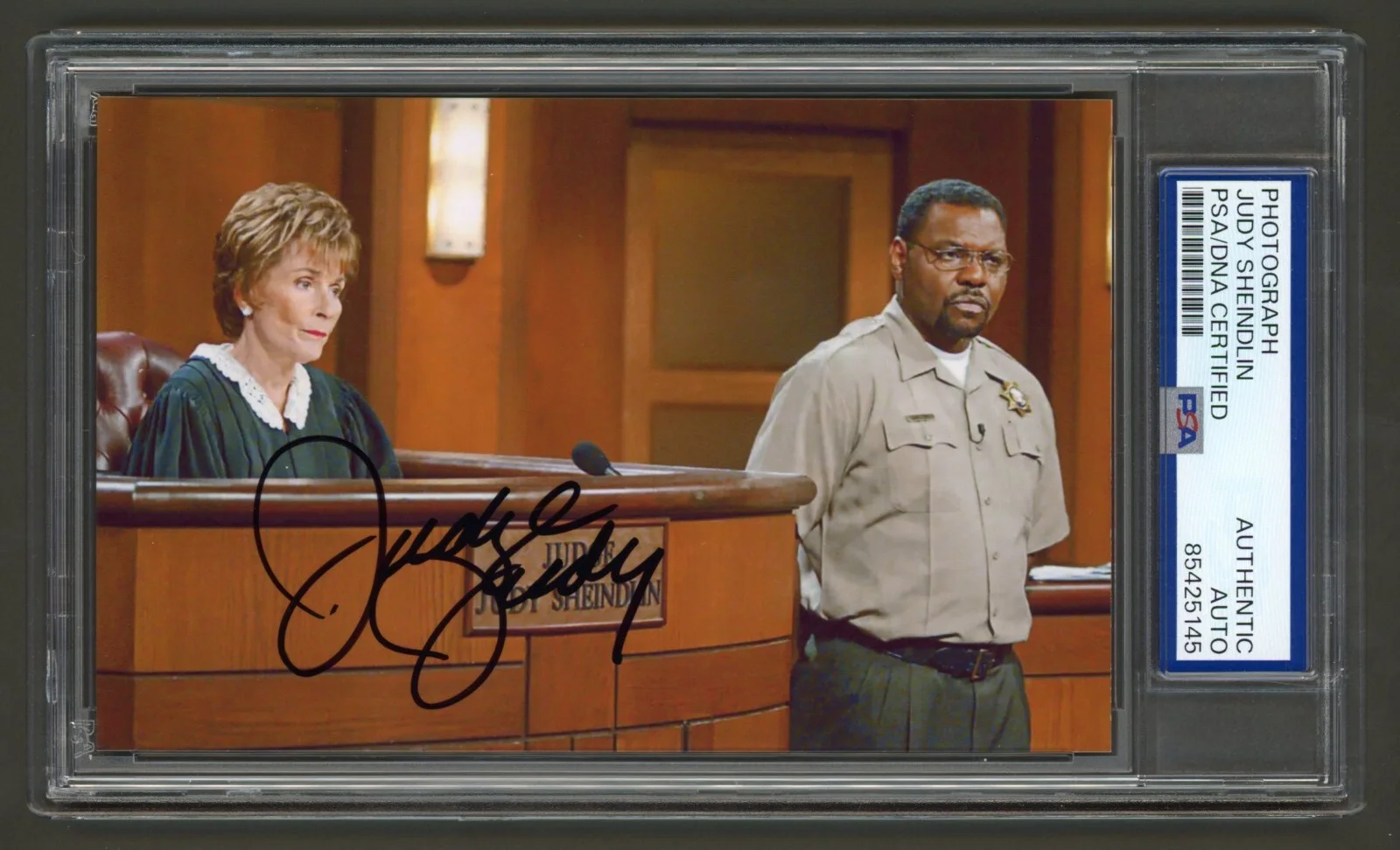 Judge Judy — Judge Judy Signed Photo (PSA) Court TV Show Judy Justice Judith Sheindlin