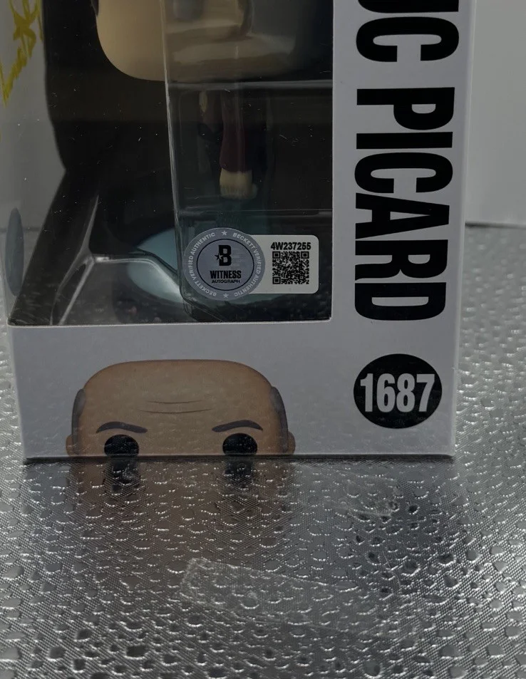 Patrick Stewart — PATRICK STEWART SIGNED STAR TREK JEAN-LUC PICARD FUNKO POP GLITTER BAS BECKETT, image 5