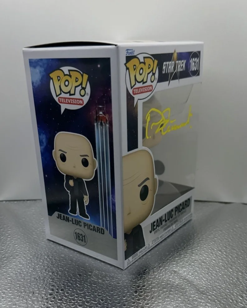 Patrick Stewart — PATRICK STEWART SIGNED STAR TREK JEAN-LUC PICARD FUNKO POP BAS BECKETT 3, image 2