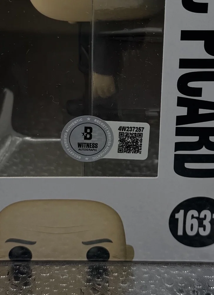 Patrick Stewart — PATRICK STEWART SIGNED STAR TREK JEAN-LUC PICARD FUNKO POP BAS BECKETT 3, image 5