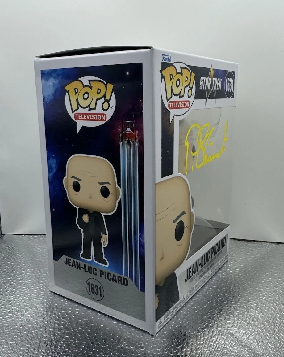 Patrick Stewart — PATRICK STEWART SIGNED STAR TREK JEAN-LUC PICARD FUNKO POP BAS BECKETT 2, image 2