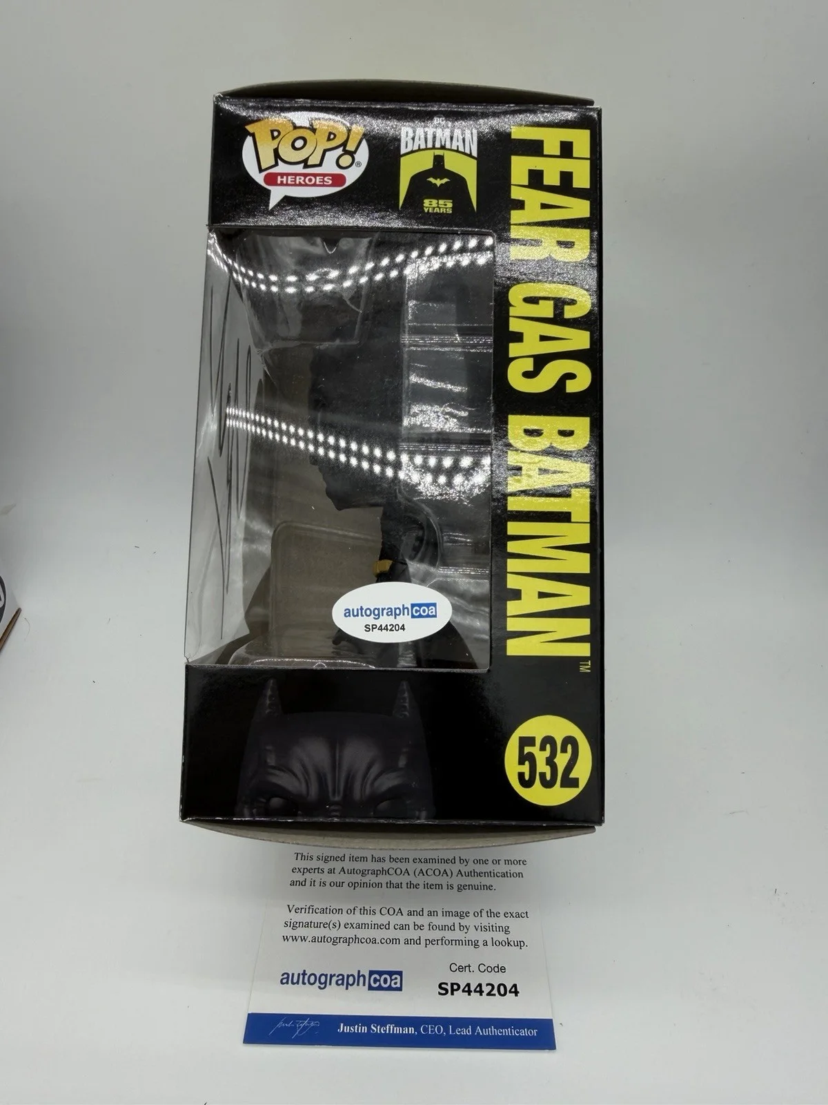 Christian Bale — Christian Bale signed Batman Fear Gas Funko Pop 532 Not George Clooney Robin, изображение 3