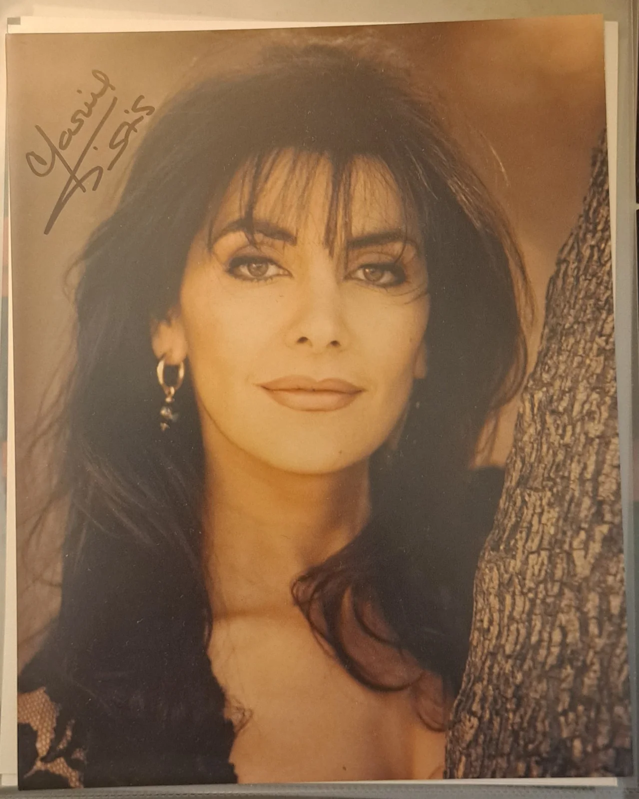 Marina Sirtis — Marina Sirtis Autographed 8x10 Glamour Photo, Non-Costume, Excellent Condition